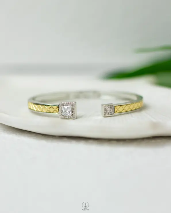 diamond strus bracelet