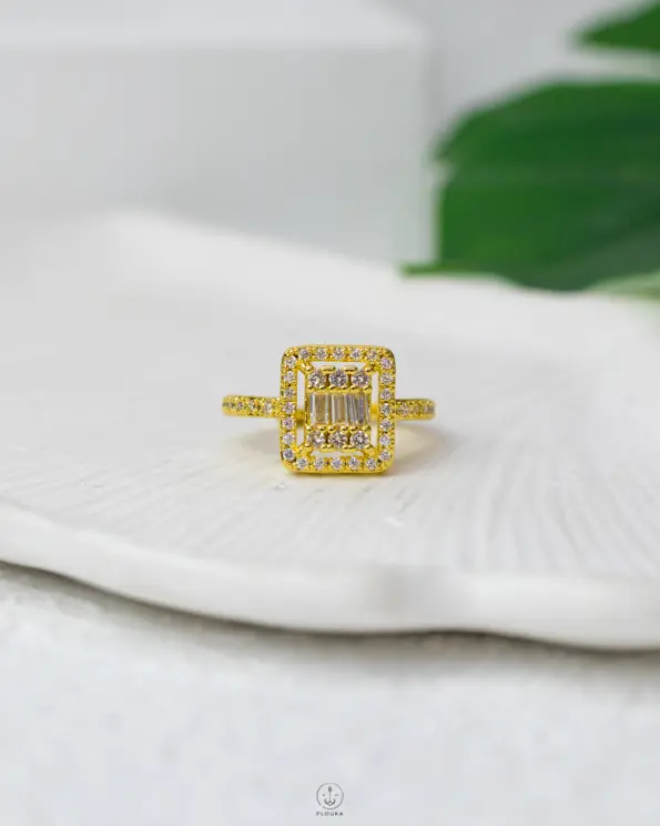 gold series strus ring