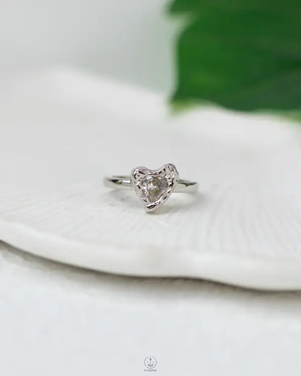 silver crysrtal heart ring