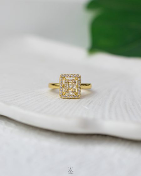 gold strus ring