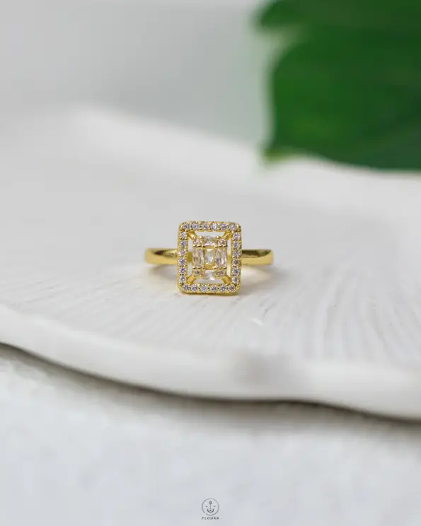 gold strus ring