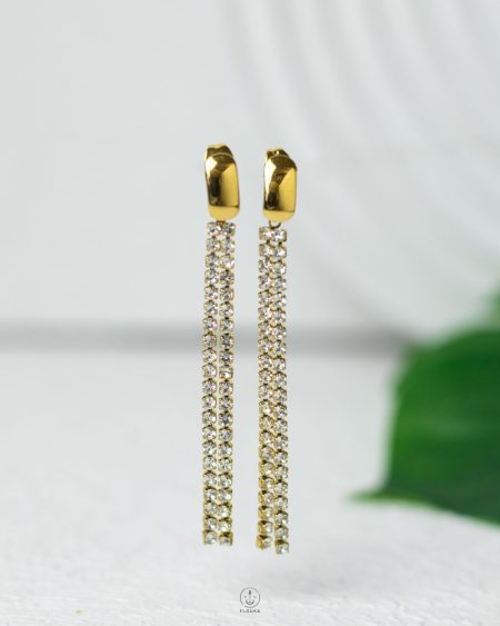 white straus earing