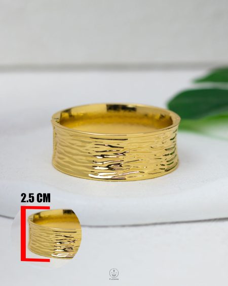 scratched waves bracelet