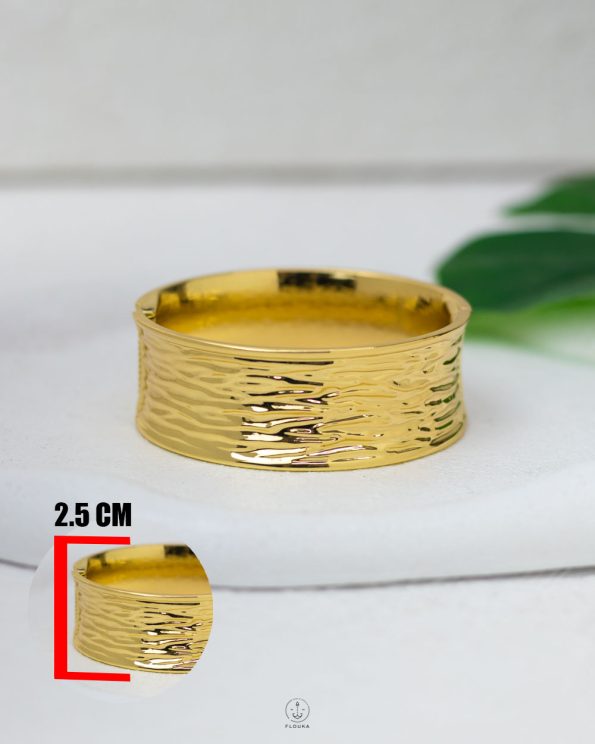 scratched waves bracelet