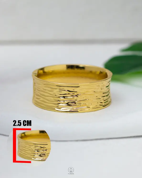 scratched waves bracelet