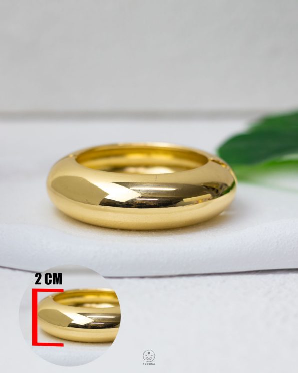 Pump gold bracelet