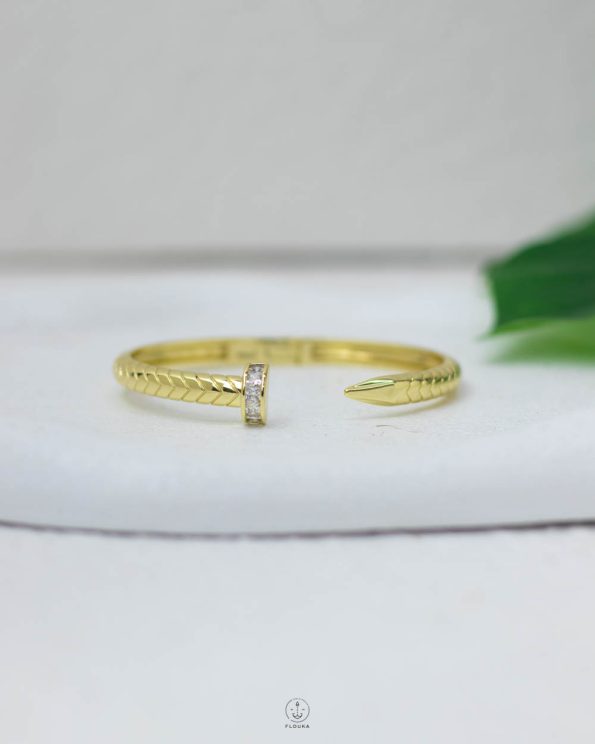 easy open straus nail bracelet