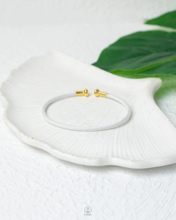 WHITE BANGLE