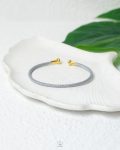 GRAY BANGLE