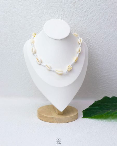 free size summer Beige seashell necklace