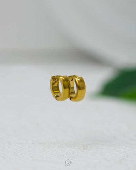 basic gold earring