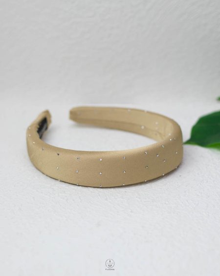 beige struas coller