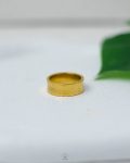 gold curve ring