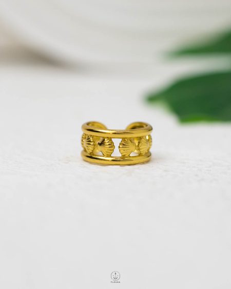 free size gold sea shell ring