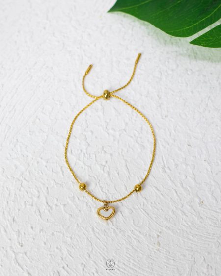 Basic raisen heart necklace