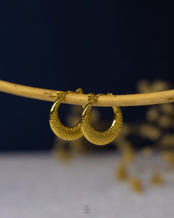 gold circle earring